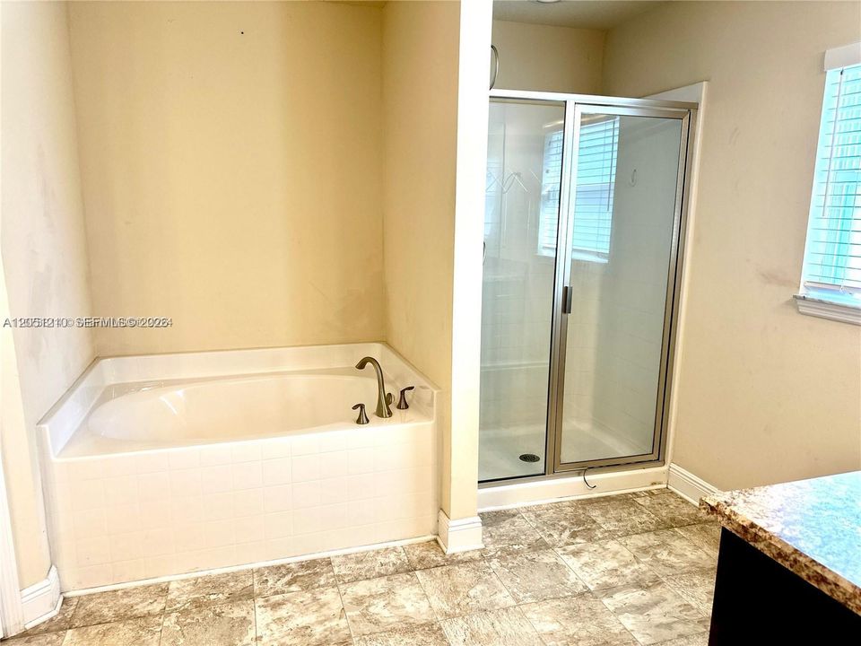 For Sale: $492,999 (4 beds, 4 baths, 2268 Square Feet)