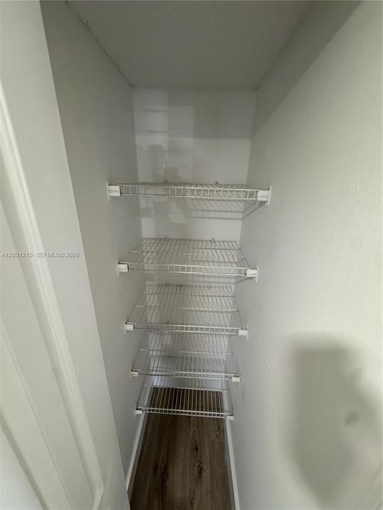 待售: $299,999 (3 贝兹, 2 浴室, 967 平方英尺)