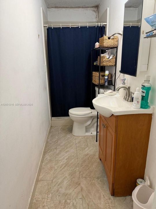 For Rent: $1,500 (1 beds, 1 baths, 4008 Square Feet)