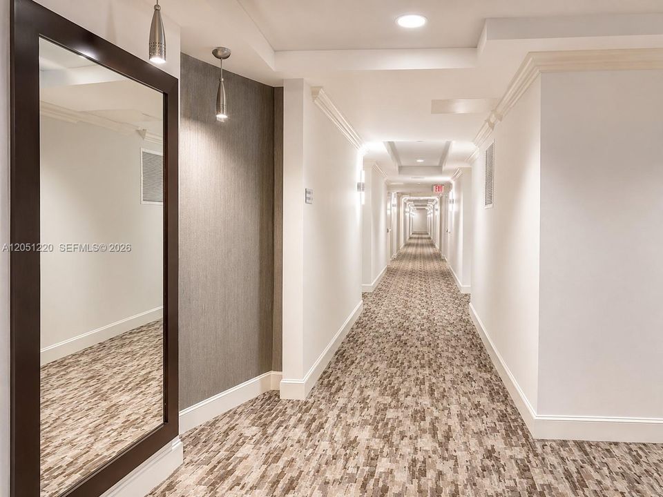 For Sale: $469,000 (2 beds, 2 baths, 1246 Square Feet)
