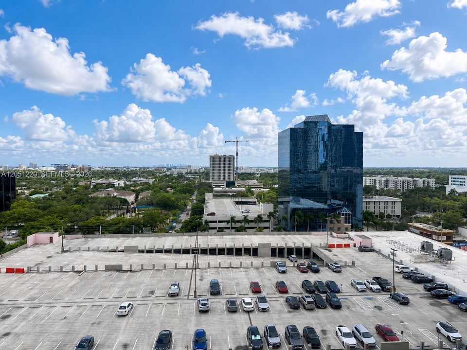 For Sale: $469,000 (2 beds, 2 baths, 1246 Square Feet)