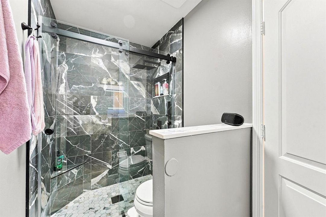 19_primary bathroom
