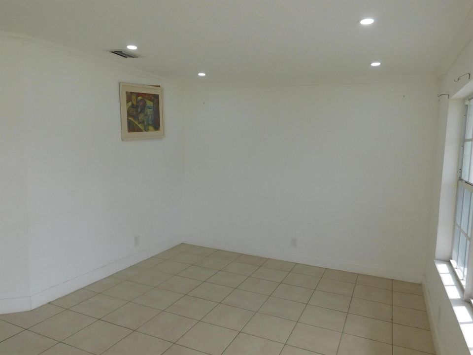 2251 NW 29TH TERR - LIVING1