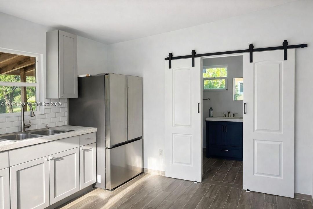 В аренду: $1,875 (2 спален, 1 ванн, 1534 Квадратных фут)
