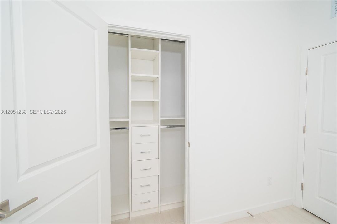For Sale: $805,000 (4 beds, 2 baths, 1710 Square Feet)