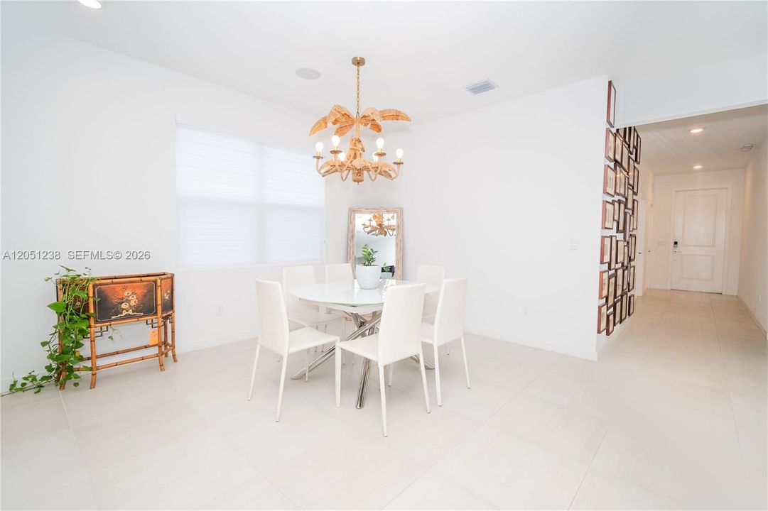 For Sale: $805,000 (4 beds, 2 baths, 1710 Square Feet)