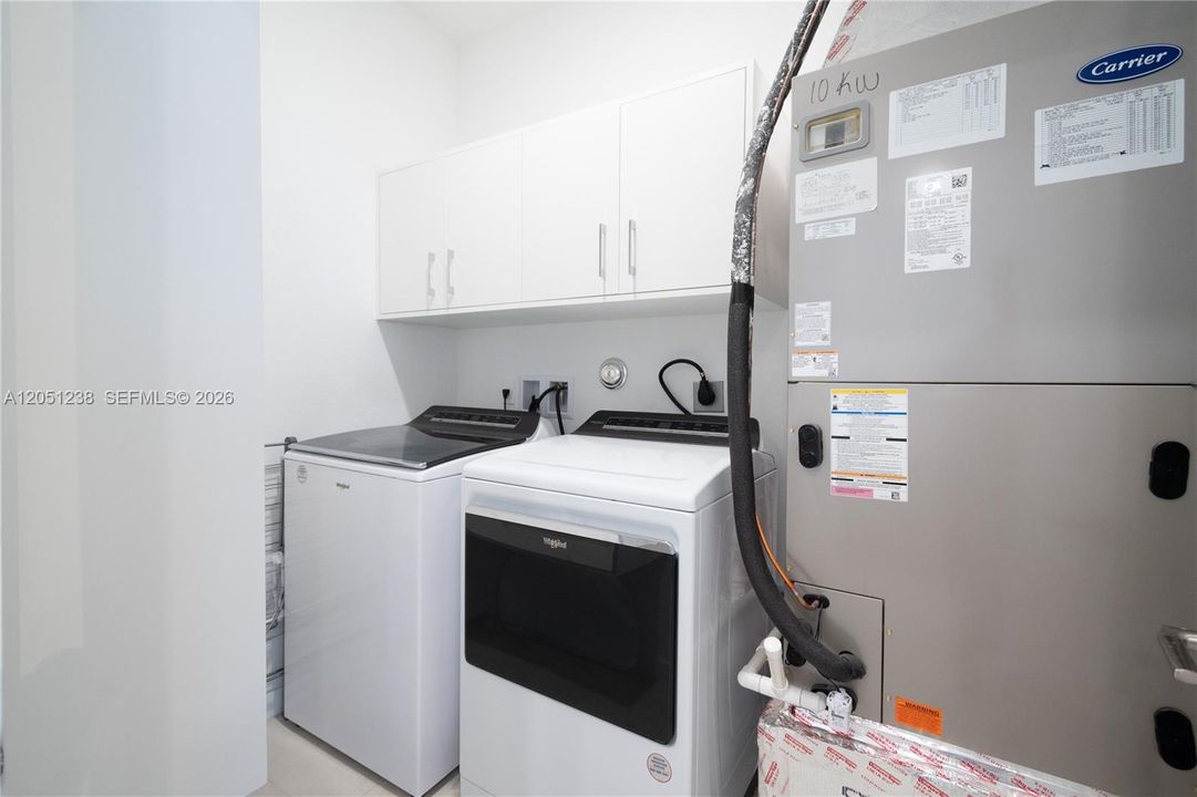 For Sale: $805,000 (4 beds, 2 baths, 1710 Square Feet)