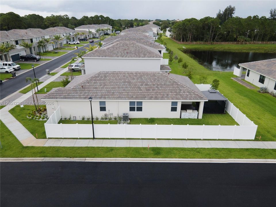 For Sale: $805,000 (4 beds, 2 baths, 1710 Square Feet)