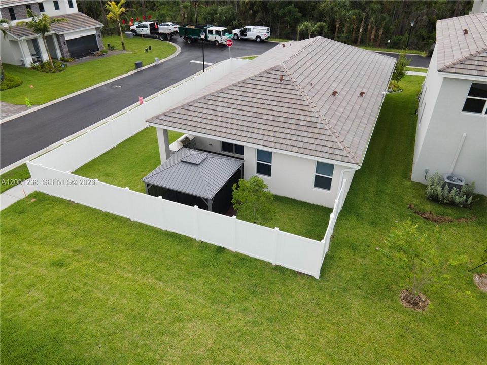 For Sale: $805,000 (4 beds, 2 baths, 1710 Square Feet)