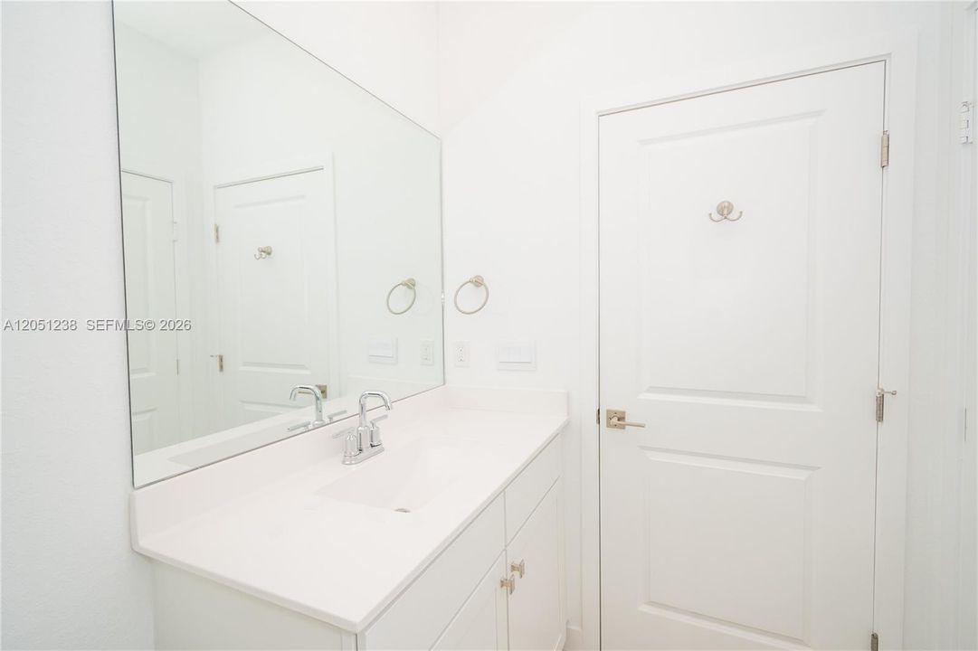 For Sale: $805,000 (4 beds, 2 baths, 1710 Square Feet)