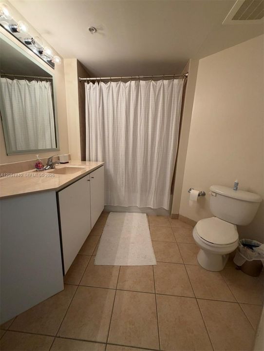 出租: $3,400 (2 贝兹, 2 浴室, 1150 平方英尺)