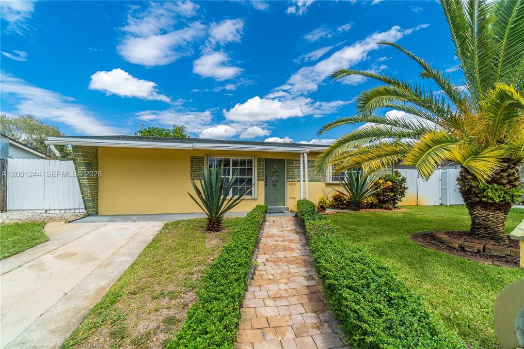 For Rent: $4,500 (4 beds, 2 baths, 1265 Square Feet)