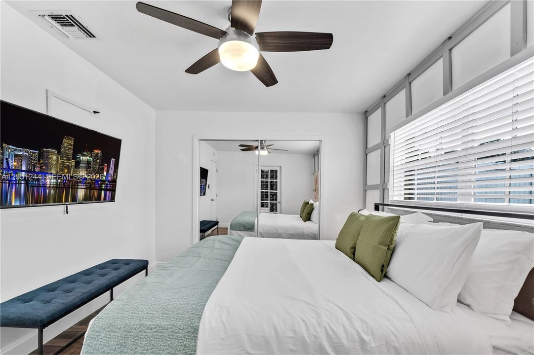 For Rent: $4,500 (4 beds, 2 baths, 1265 Square Feet)