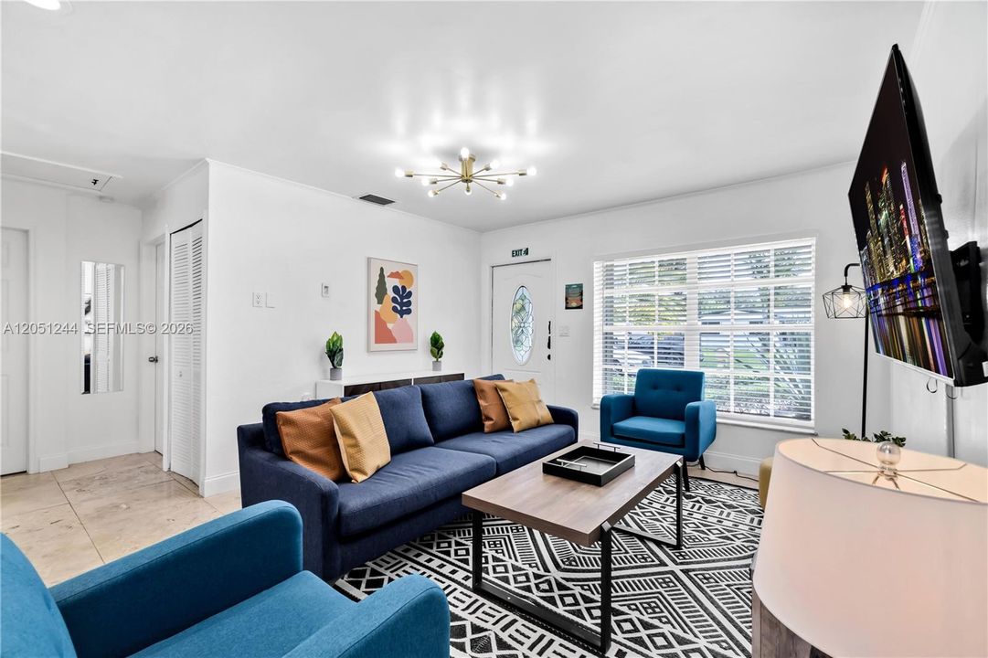 For Rent: $4,500 (4 beds, 2 baths, 1265 Square Feet)