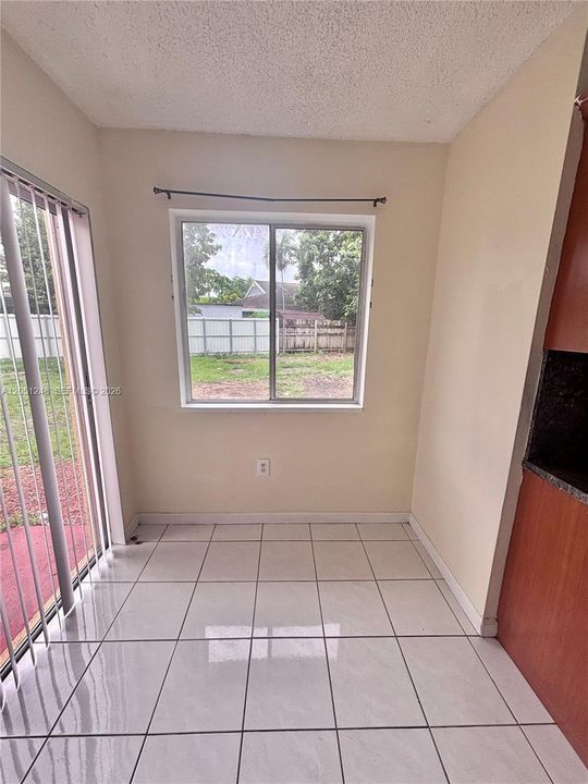 En Renta: $3,500 (4 camas, 2 baños, 1479 Pies cuadrados)