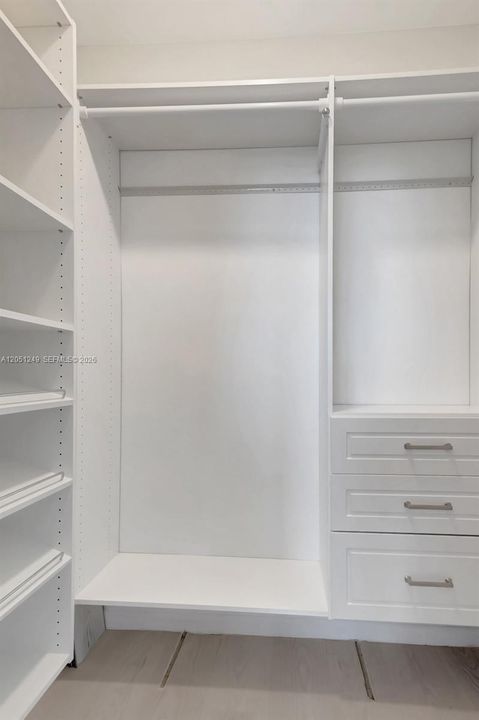 В аренду: $2,850 (1 спален, 1 ванн, 1086 Квадратных фут)