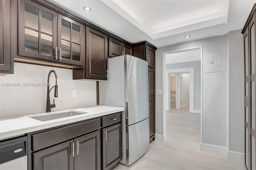 В аренду: $2,850 (1 спален, 1 ванн, 1086 Квадратных фут)