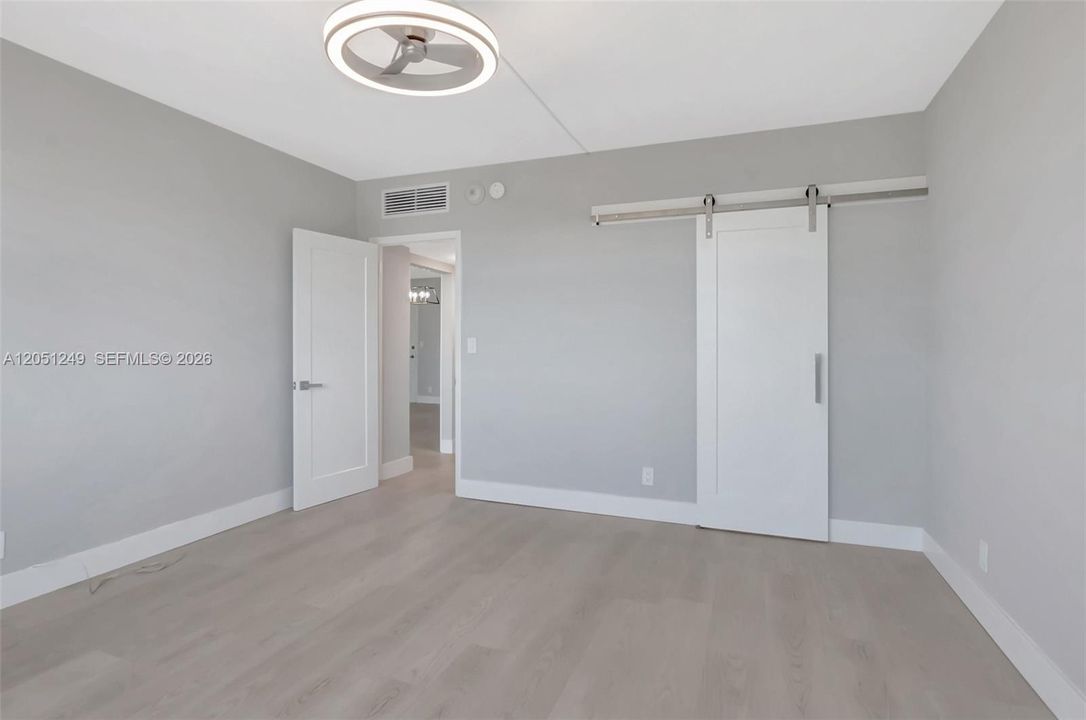 В аренду: $2,850 (1 спален, 1 ванн, 1086 Квадратных фут)
