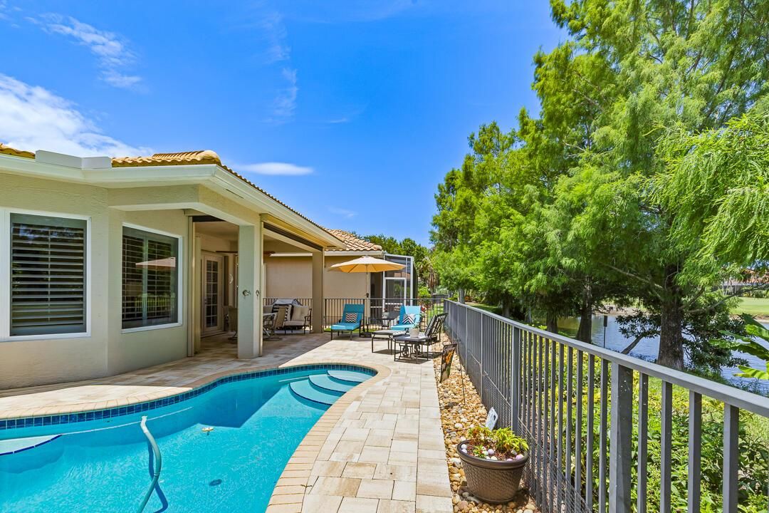 771 SE Pebble Drive-39