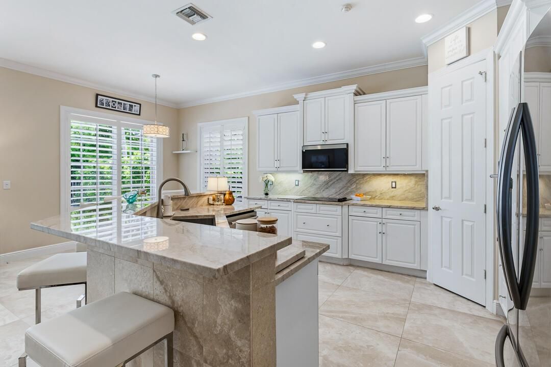 771 SE Pebble Drive-27