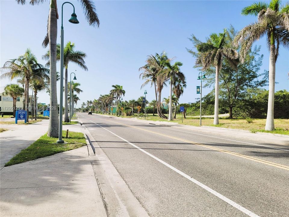 For Rent: $1,600 (2 beds, 1 baths, 2808 Square Feet)