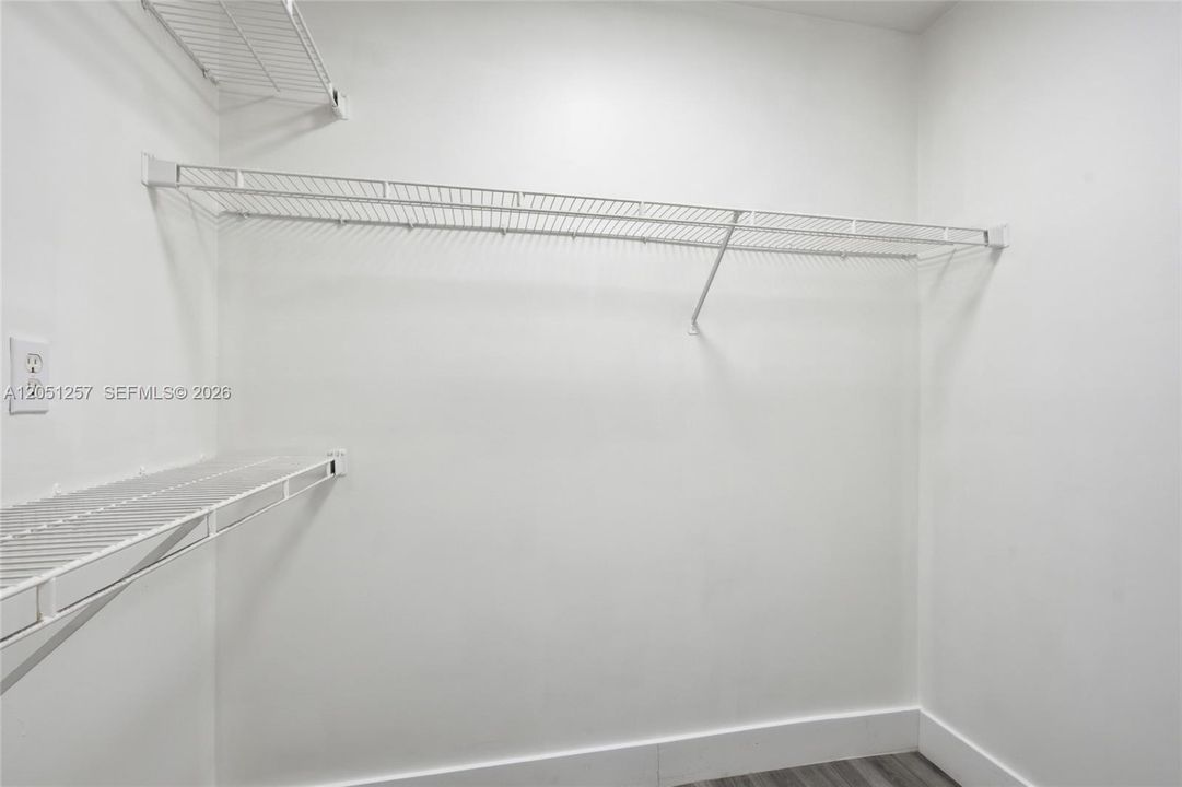 En Renta: $2,350 (2 camas, 2 baños, 1093 Pies cuadrados)