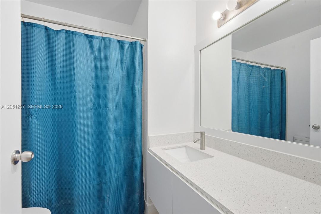 En Renta: $2,350 (2 camas, 2 baños, 1093 Pies cuadrados)