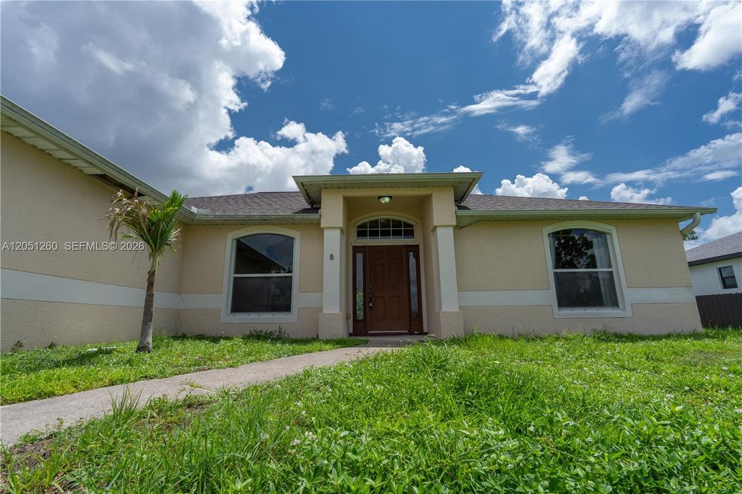 En Venta: $325,000 (3 camas, 2 baños, 0 Pies cuadrados)