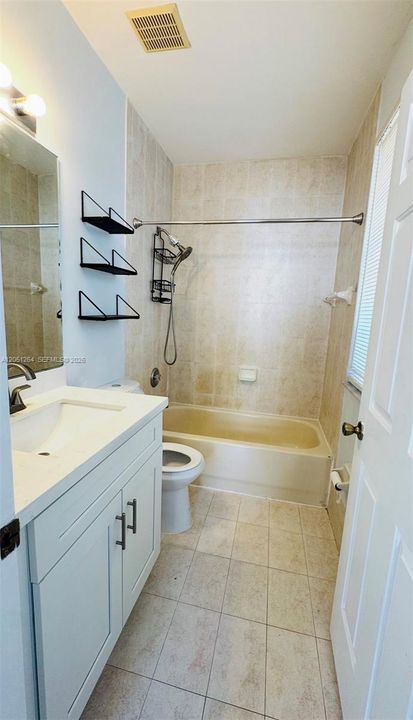 En Venta: $445,000 (3 camas, 2 baños, 1530 Pies cuadrados)