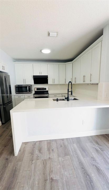 En Venta: $445,000 (3 camas, 2 baños, 1530 Pies cuadrados)
