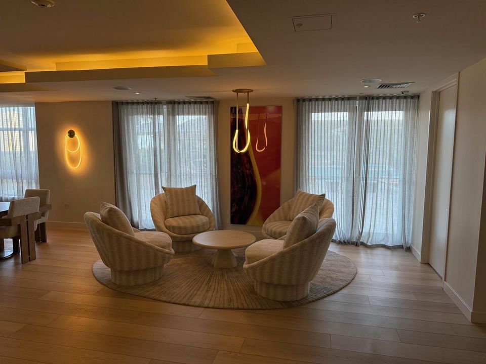 Club Room