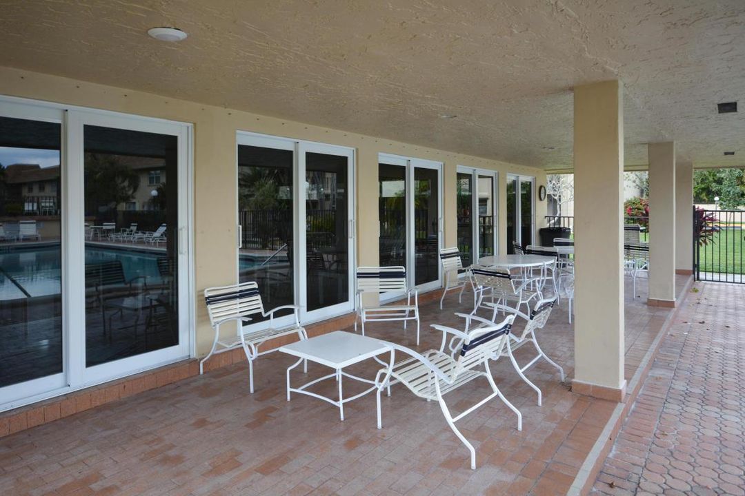 18. Clubhouse