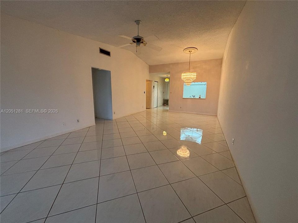 В аренду: $2,200 (2 спален, 2 ванн, 1060 Квадратных фут)