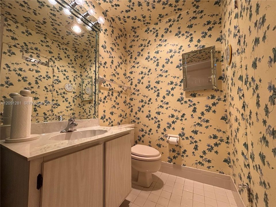 В аренду: $2,200 (2 спален, 2 ванн, 1060 Квадратных фут)
