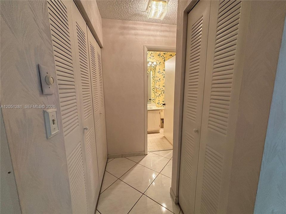 В аренду: $2,200 (2 спален, 2 ванн, 1060 Квадратных фут)