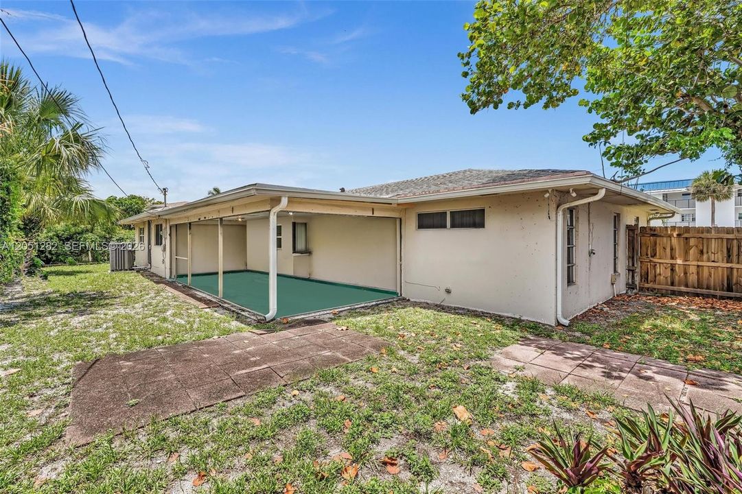 En Venta: $549,990 (3 camas, 2 baños, 1952 Pies cuadrados)
