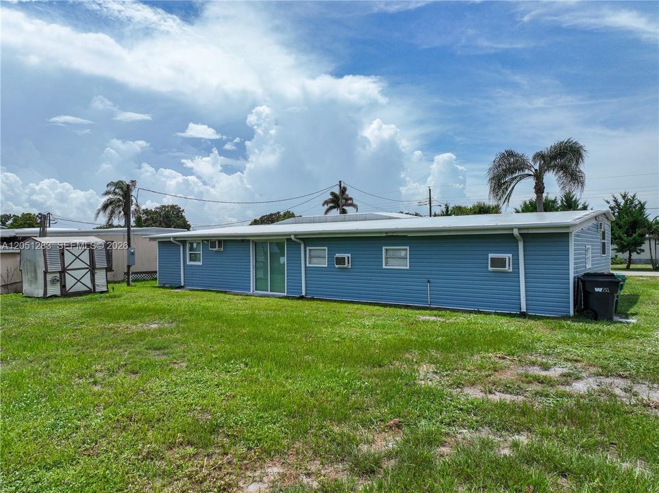 For Sale: $164,900 (3 beds, 2 baths, 1456 Square Feet)