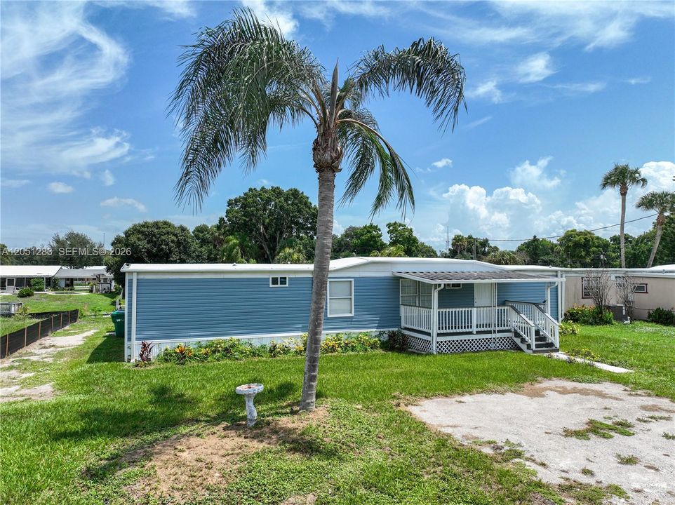 For Sale: $164,900 (3 beds, 2 baths, 1456 Square Feet)