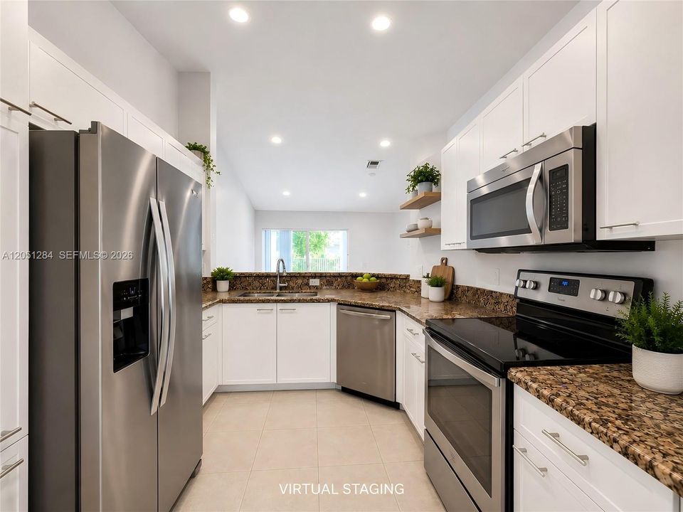 На продажу: $559,990 (3 спален, 2 ванн, 1438 Квадратных фут)