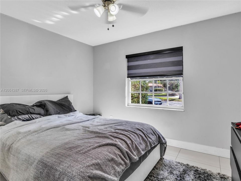 В аренду: $4,350 (4 спален, 2 ванн, 1681 Квадратных фут)