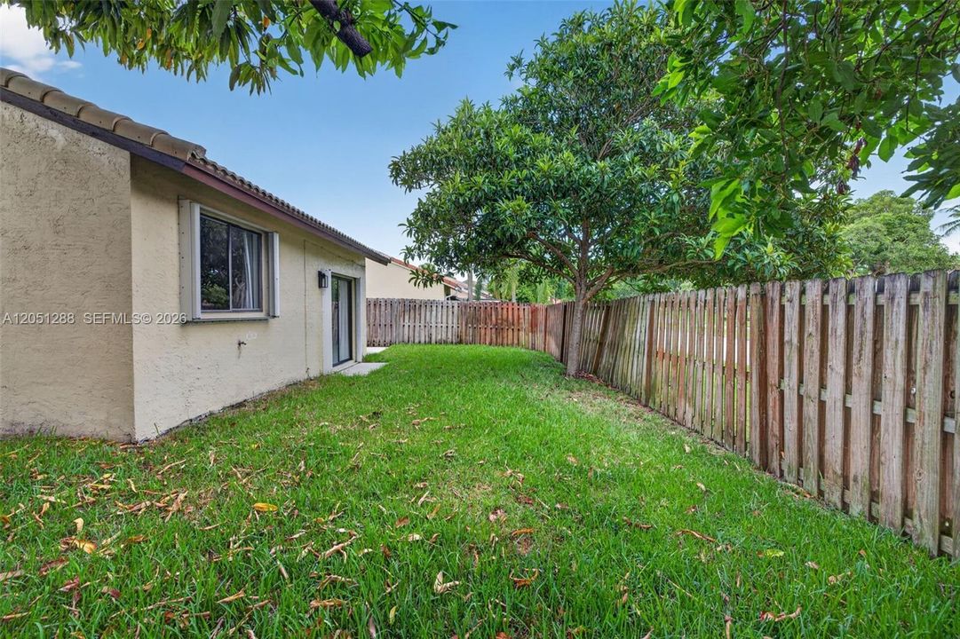 En Venta: $465,000 (4 camas, 2 baños, 1366 Pies cuadrados)