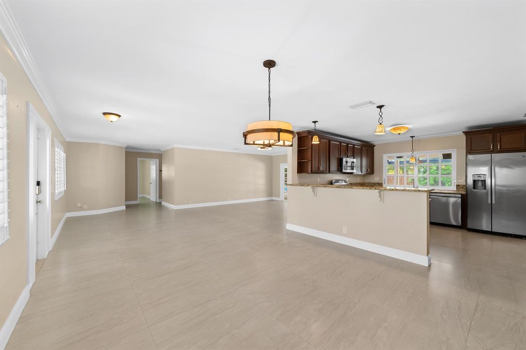 Dining Room/Kitchen