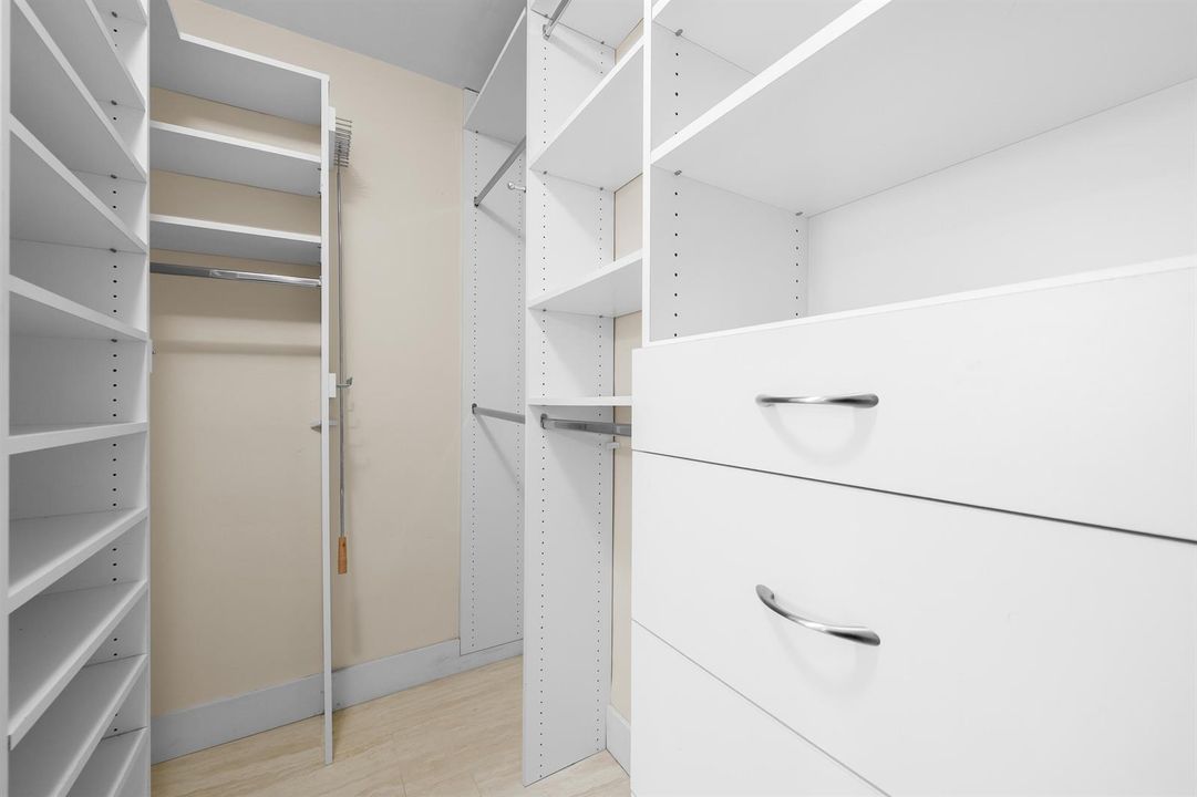 Walk In Closet