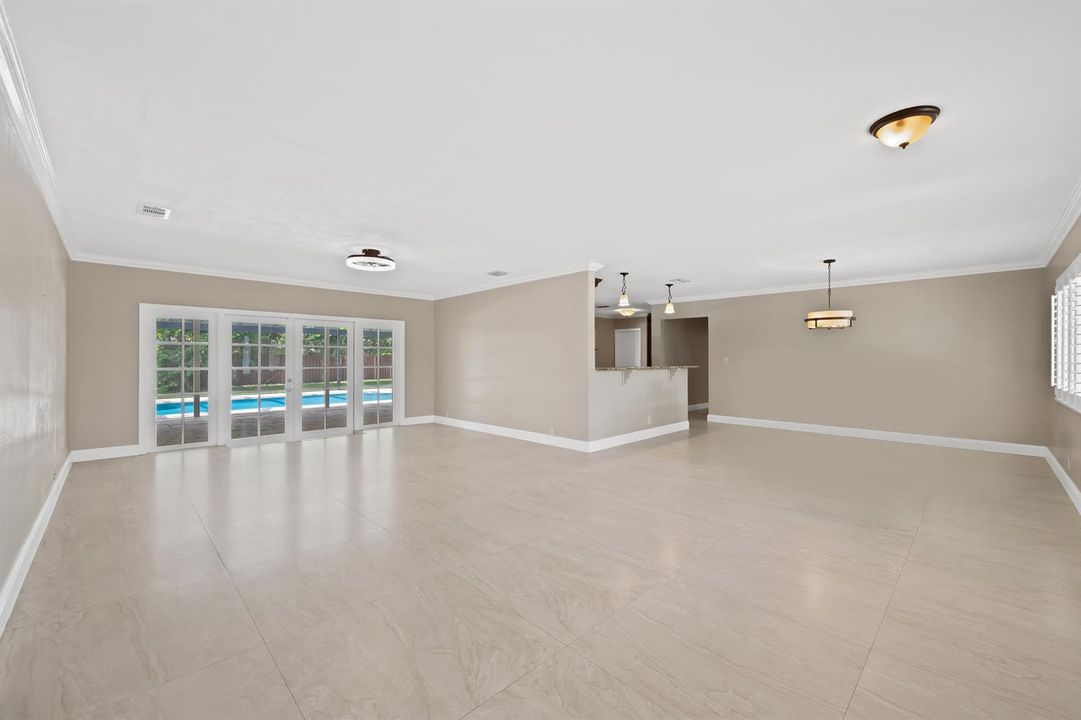 Living/Dining Room