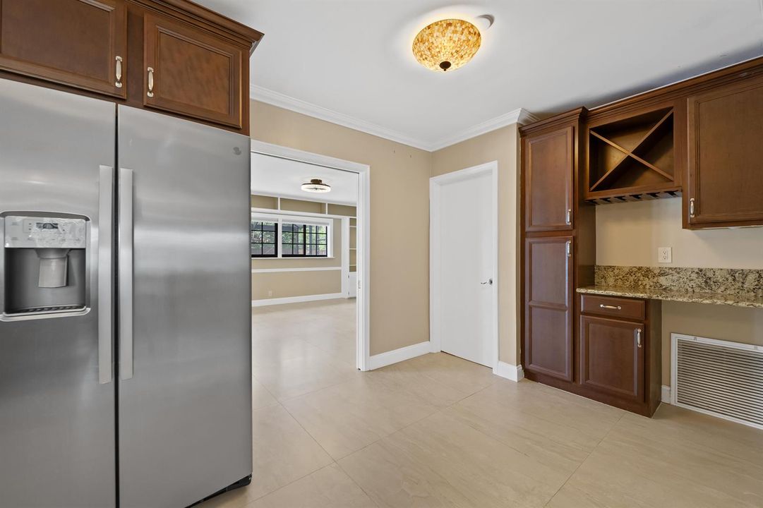 Kitchen/Built-in