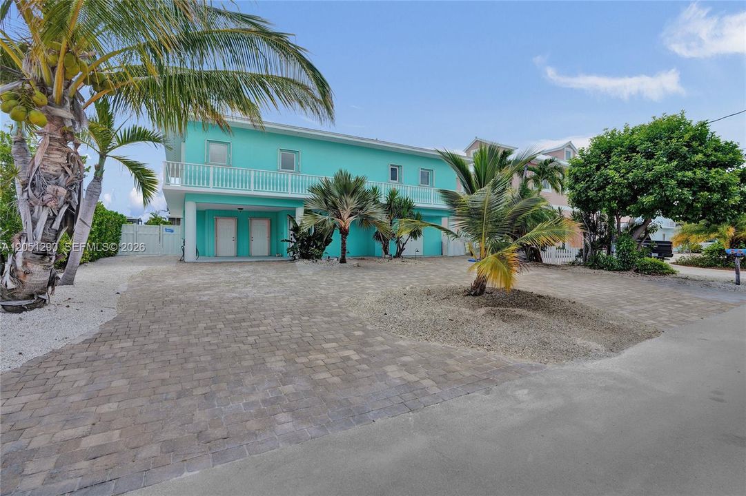 En Venta: $2,795,000 (3 camas, 2 baños, 1632 Pies cuadrados)