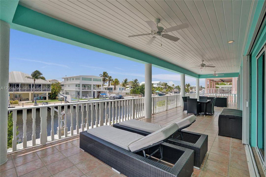 En Venta: $2,795,000 (3 camas, 2 baños, 1632 Pies cuadrados)