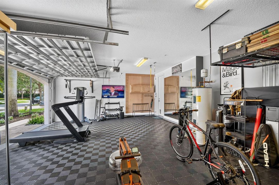 Garage/Gym