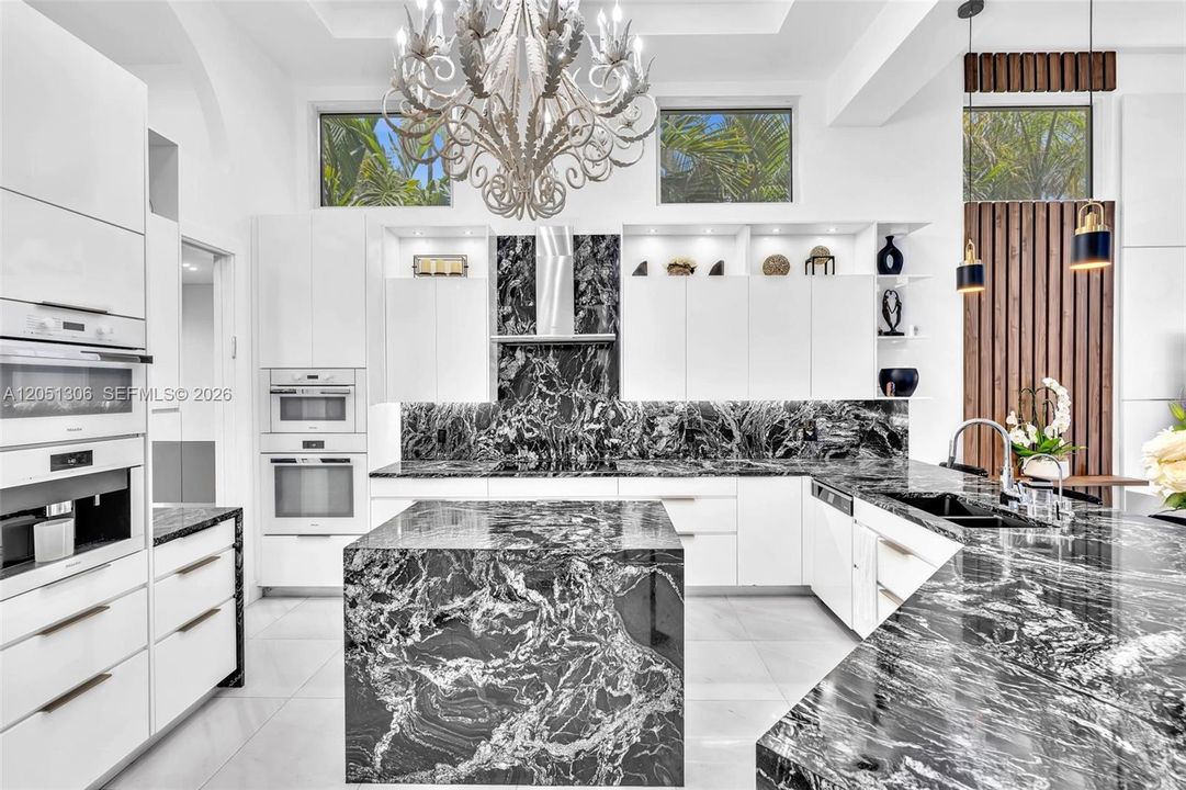 En Renta: $26,000 (5 camas, 4 baños, 4072 Pies cuadrados)