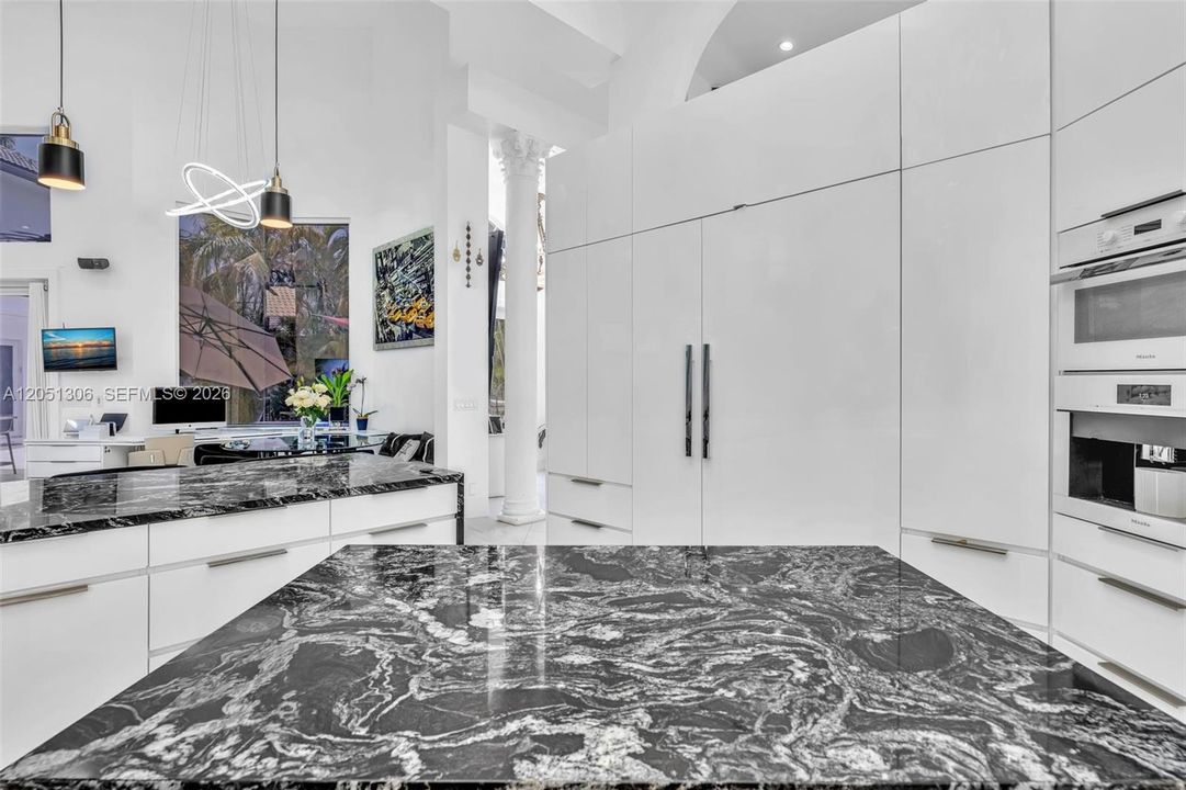 En Renta: $26,000 (5 camas, 4 baños, 4072 Pies cuadrados)